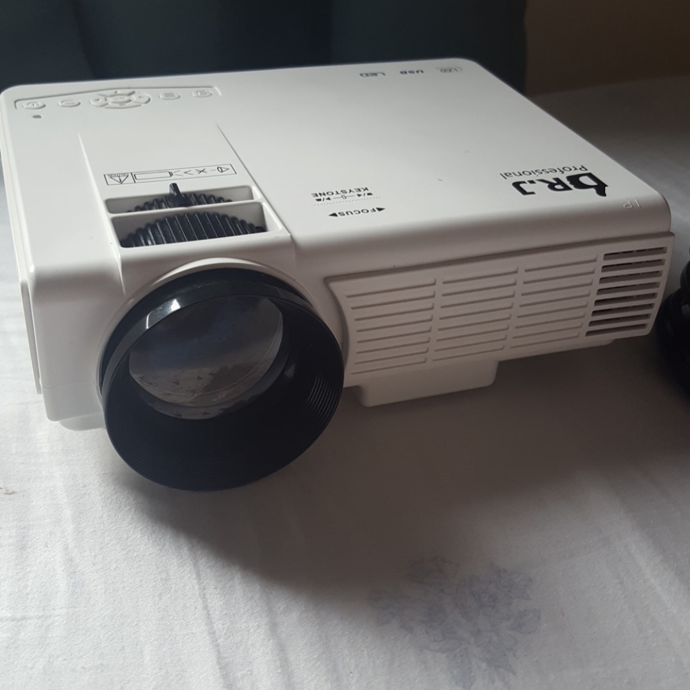 Dr. J Mini Projector